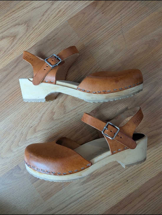Swedish Hasbeens Shoes - Swedish Hasbeens Tan Leather Clogs